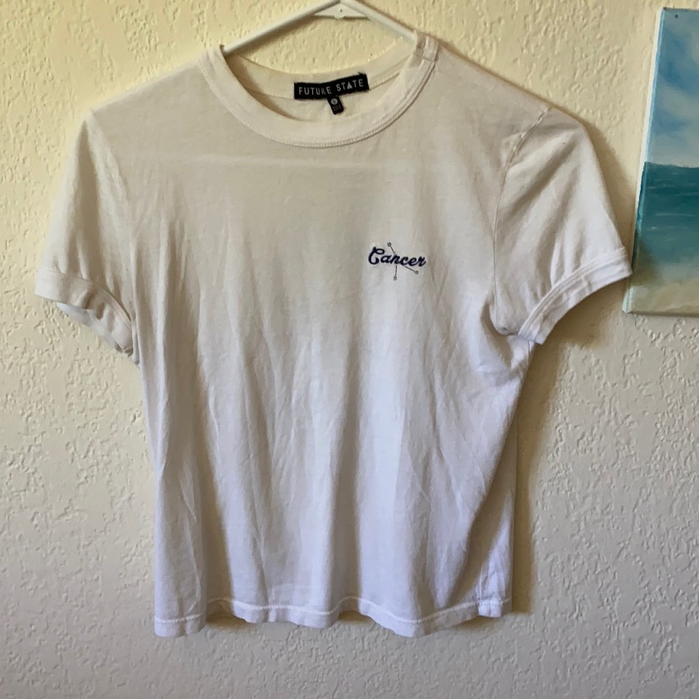 UO Vintage Cancer Zodiac sign cropped top